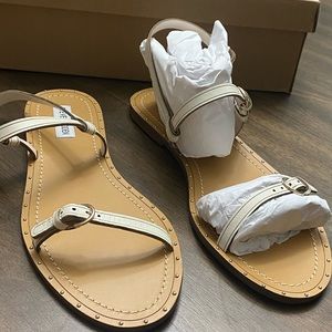 All new sandals size 9